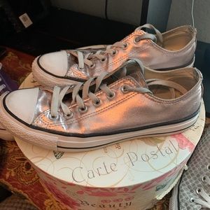 Converse shoes pink metallic.